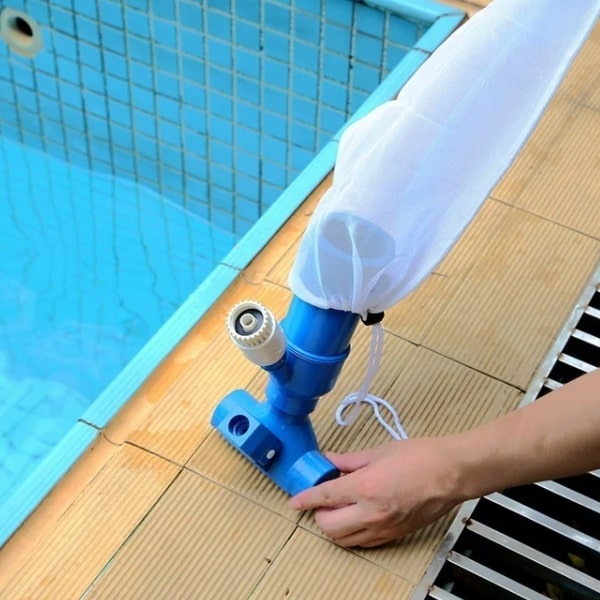 aspirateur polyvalent pour piscine